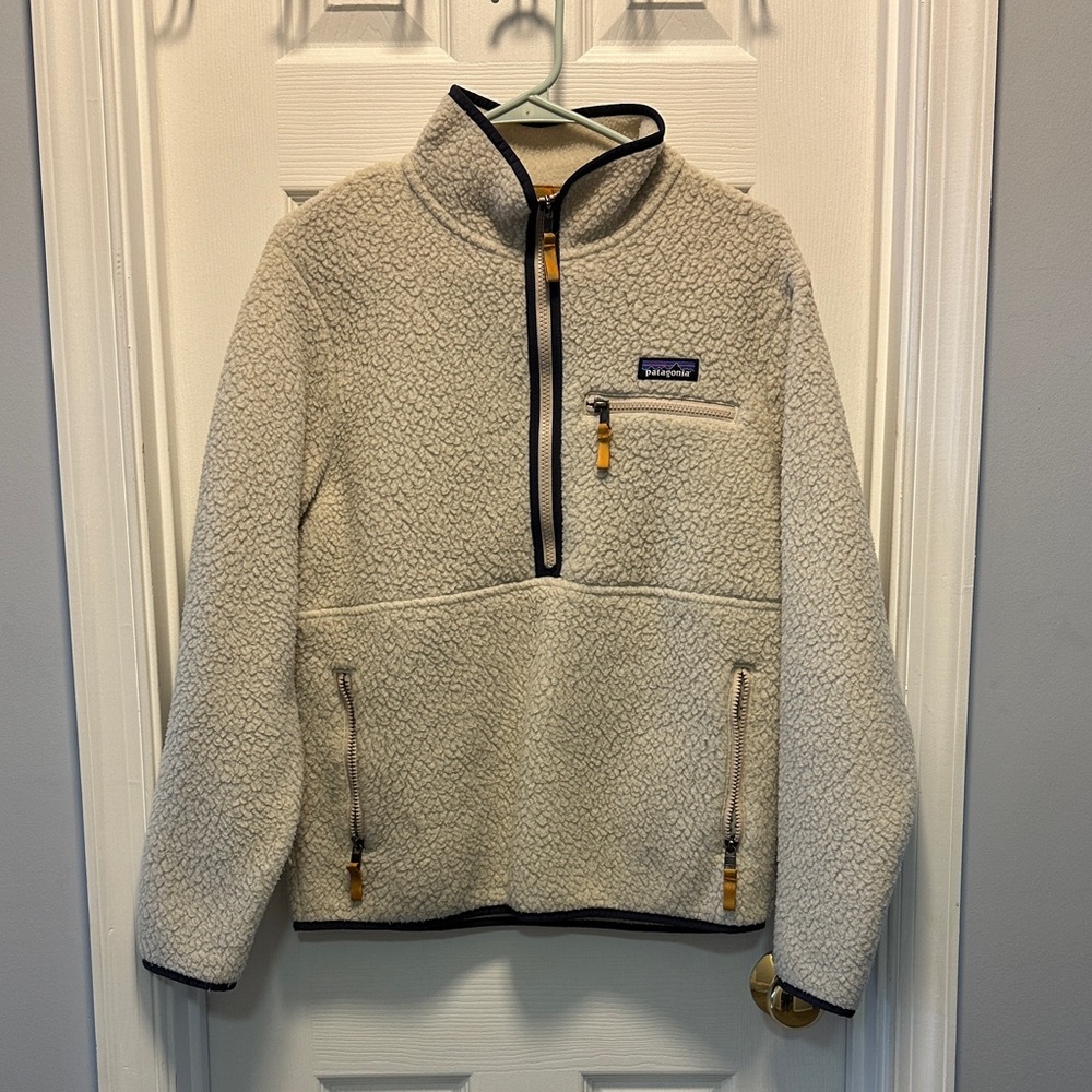 Patagonia Off-White Fleece Pullover